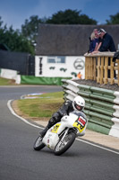 Vintage-motorcycle-club;eventdigitalimages;mallory-park;mallory-park-trackday-photographs;no-limits-trackdays;peter-wileman-photography;trackday-digital-images;trackday-photos;vmcc-festival-1000-bikes-photographs